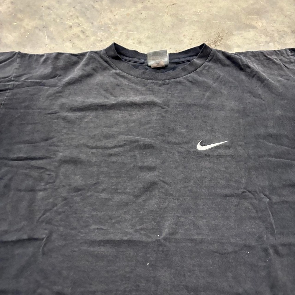 Vintage 90s Faded Black Nike Made In USA Streetwear Essential Tee! Size XL - Picture 2 of 4